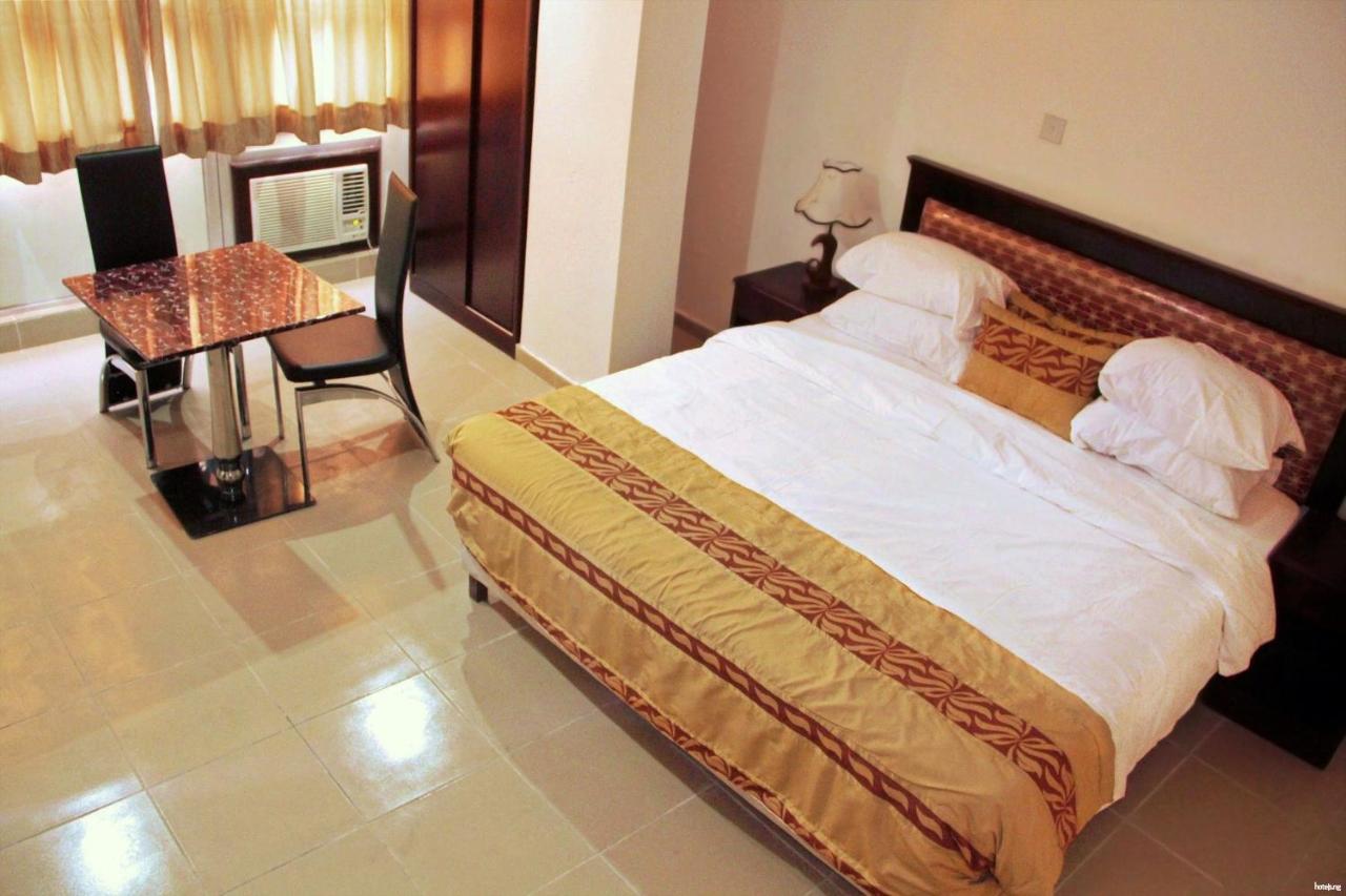 Beni Hotel Lagos Exterior foto